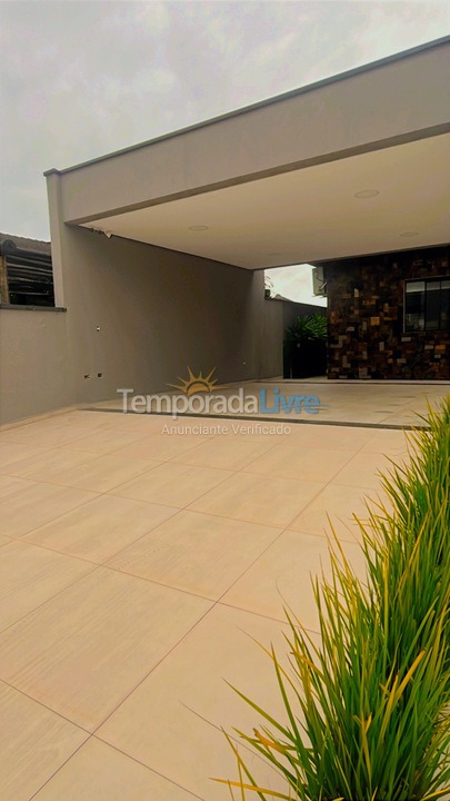Casa para aluguel de temporada em Bertioga (Condominio Morada da Praia)