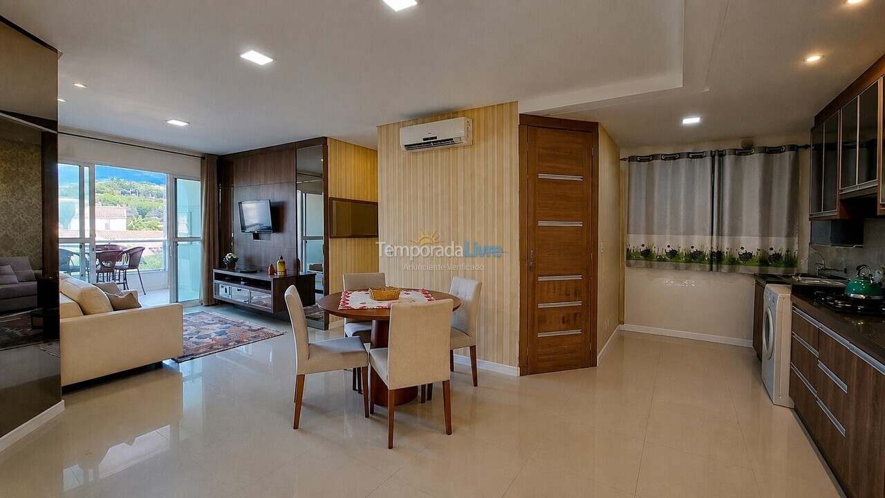 Apartamento para aluguel de temporada em Bombinhas (Praia de Bombinhas)