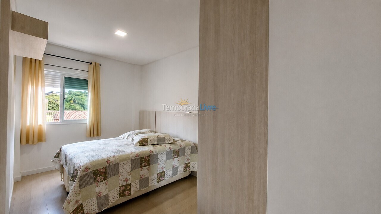 Apartamento para aluguel de temporada em Bombinhas (Praia de Bombinhas)