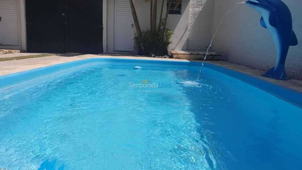 Casa para aluguel de temporada em Caraguatatuba (Martin de Sá)
