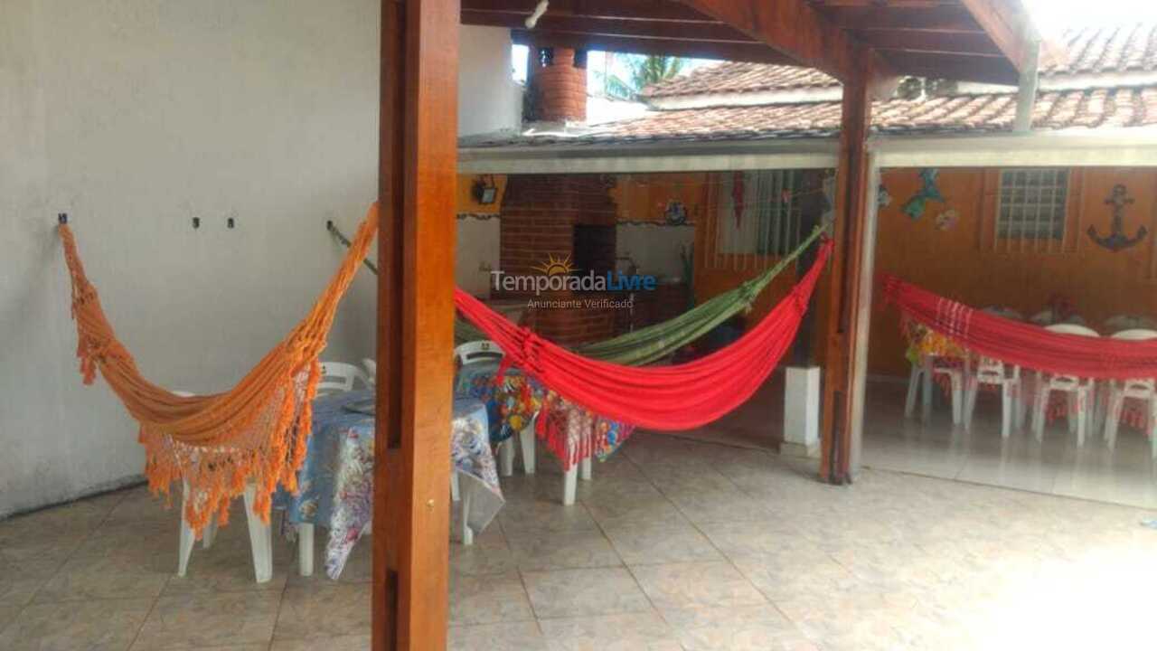 Casa para aluguel de temporada em Caraguatatuba (Martin de Sá)