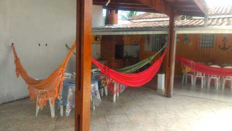 Casa de Praia com Piscina em Caraguá