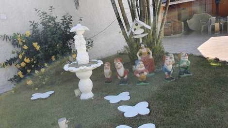 Casa de Praia com Piscina em Caraguá