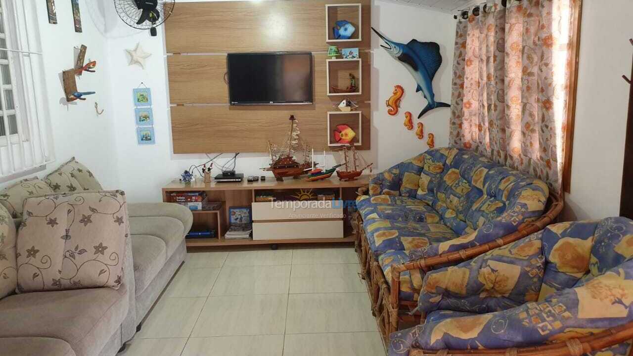 Casa para aluguel de temporada em Caraguatatuba (Martin de Sá)