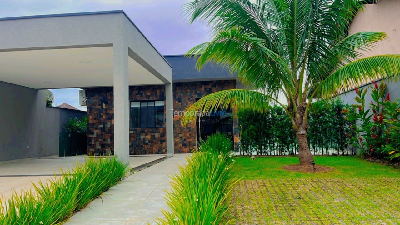 Casa para aluguel de temporada em Bertioga (Condominio Morada da Praia)
