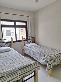 Very well-furnished apartment close to the beach.