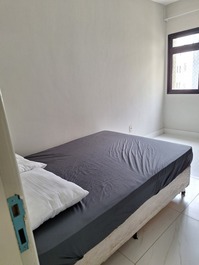 Very well-furnished apartment close to the beach.