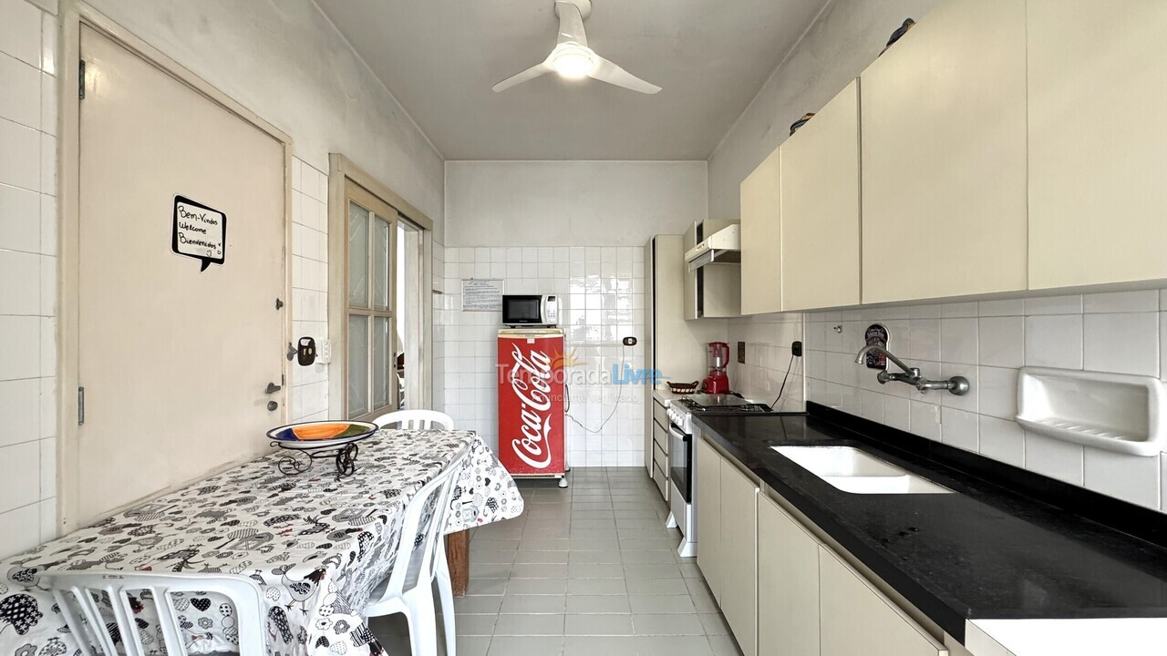 Apartment for vacation rental in Guarujá (Pitangueiras)