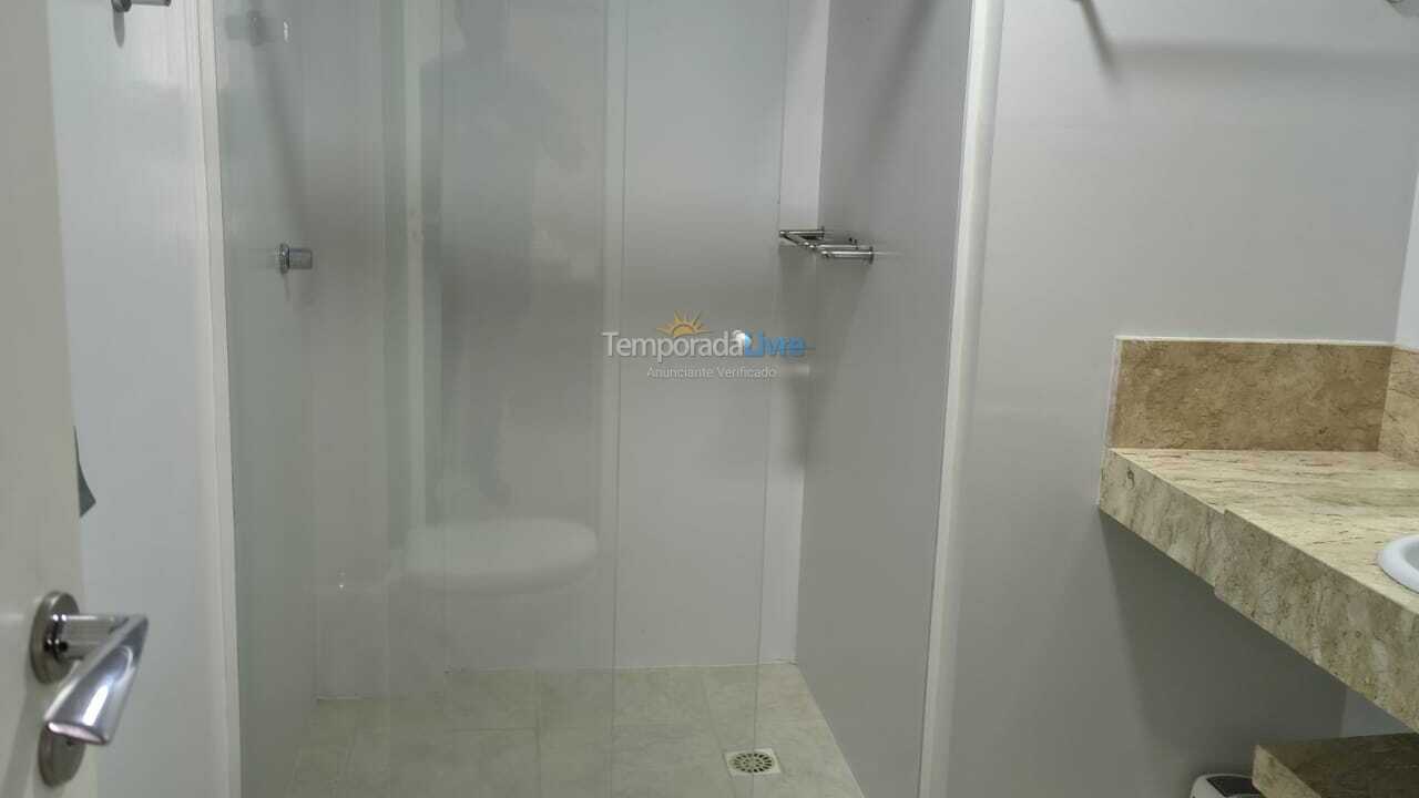 Apartamento para aluguel de temporada em Itapema (Meia Praia)