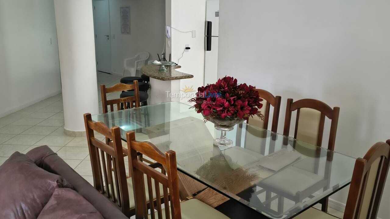 Apartamento para aluguel de temporada em Itapema (Meia Praia)