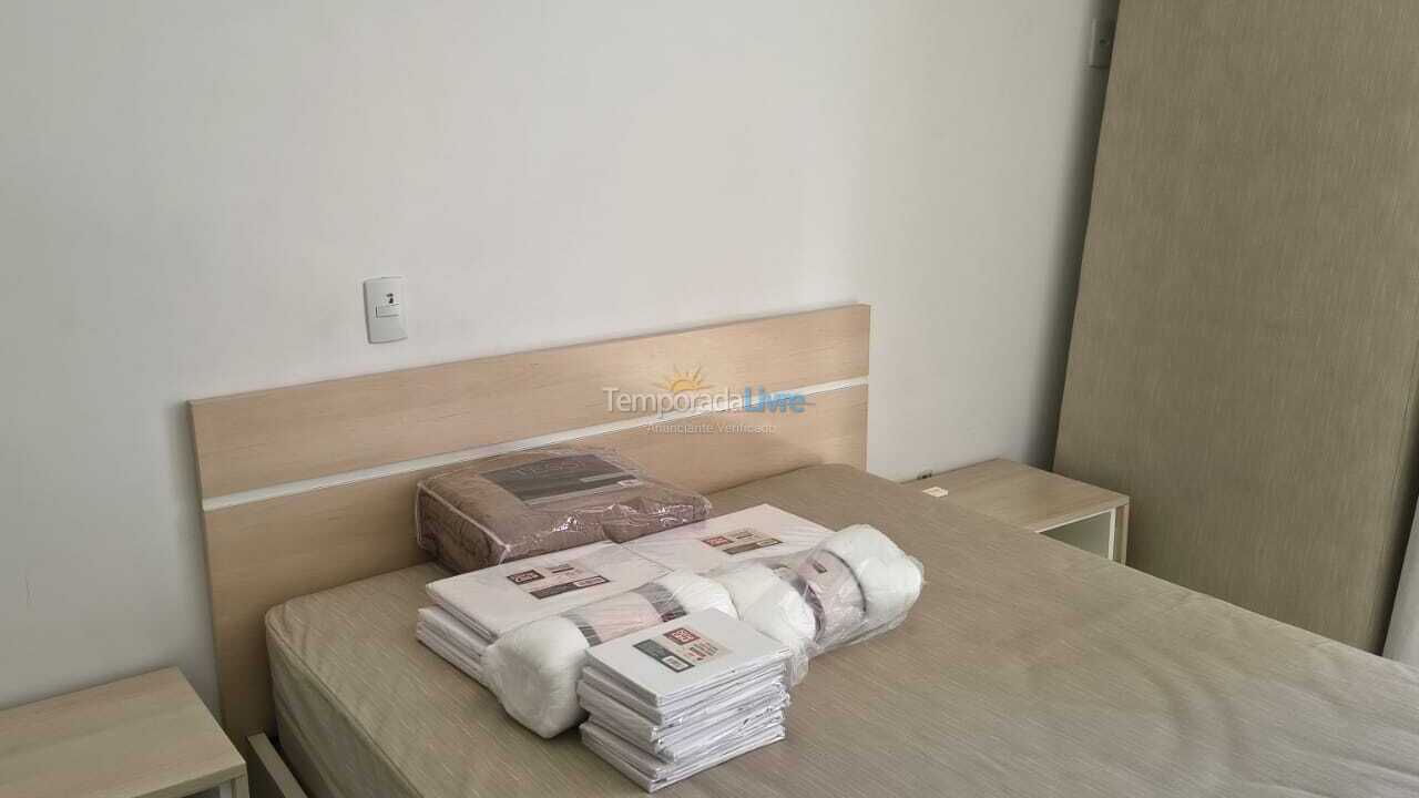 Apartamento para aluguel de temporada em Itapema (Meia Praia)