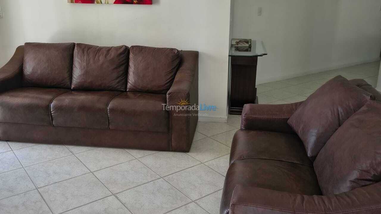 Apartamento para aluguel de temporada em Itapema (Meia Praia)