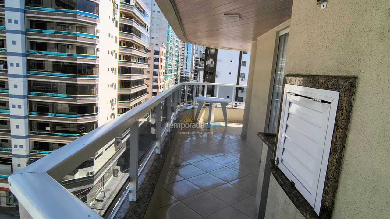 Apartamento para aluguel de temporada em Itapema (Meia Praia)