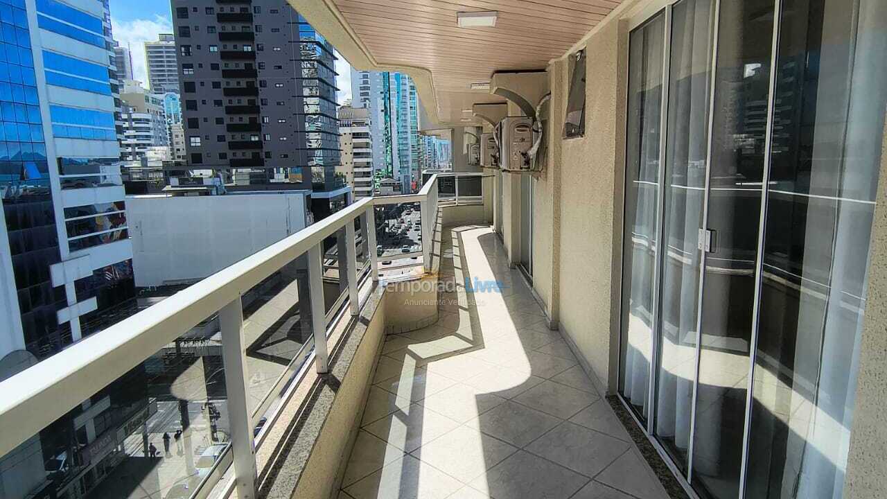 Apartamento para aluguel de temporada em Itapema (Meia Praia)