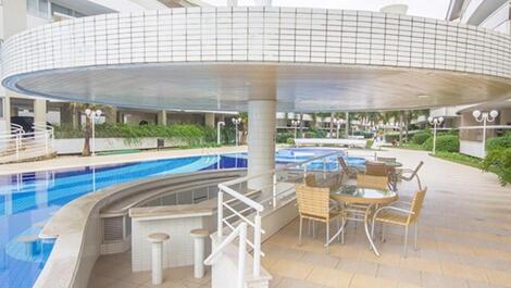 Apartamento en condominio frente al mar