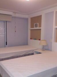 Apartamento en condominio frente al mar
