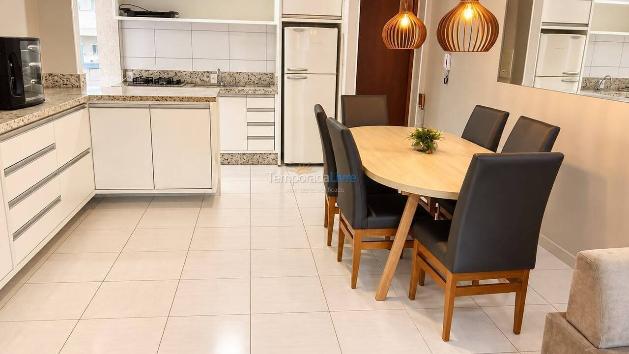 Apartamento para aluguel de temporada em Bombinhas (Praia de Bombas)