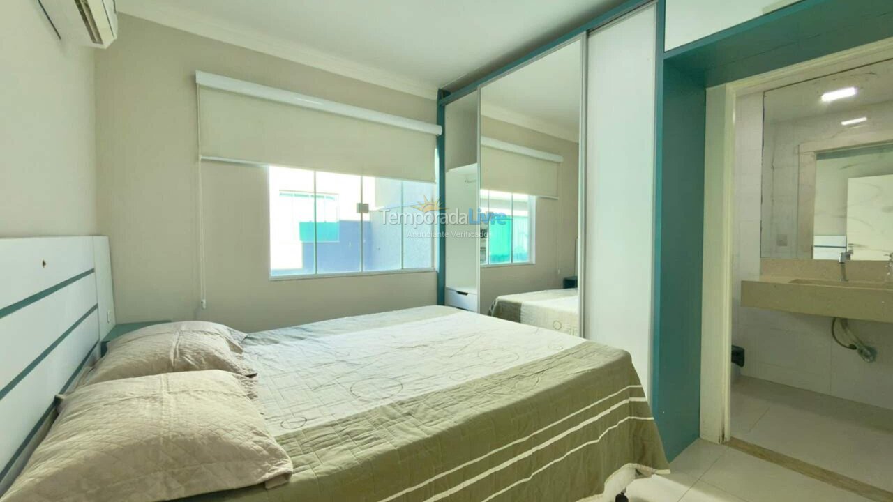 Casa para aluguel de temporada em Bombinhas (Praia de Bombas)