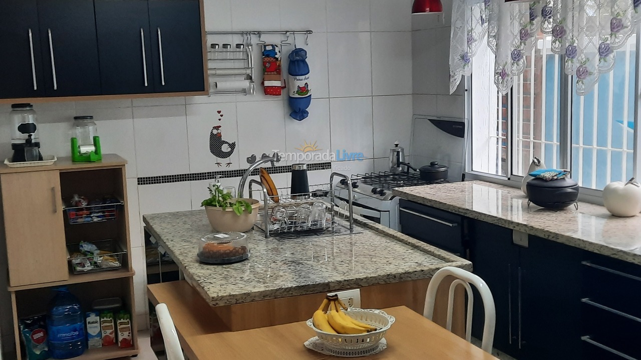 Casa para aluguel de temporada em São Sebastião (Barequeçaba)