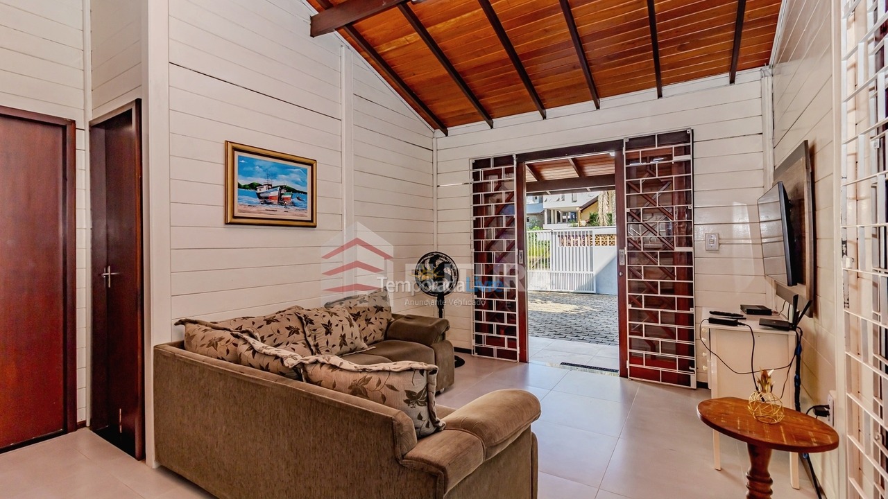 Casa para alquiler de vacaciones em Bombinhas (Mariscal)