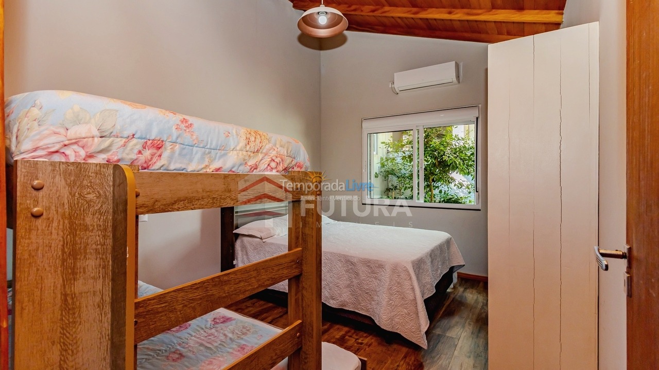 Casa para alquiler de vacaciones em Bombinhas (Mariscal)