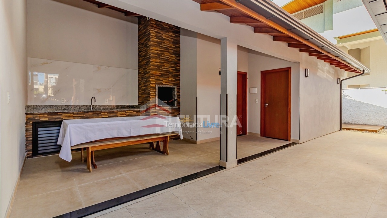 Casa para alquiler de vacaciones em Bombinhas (Mariscal)