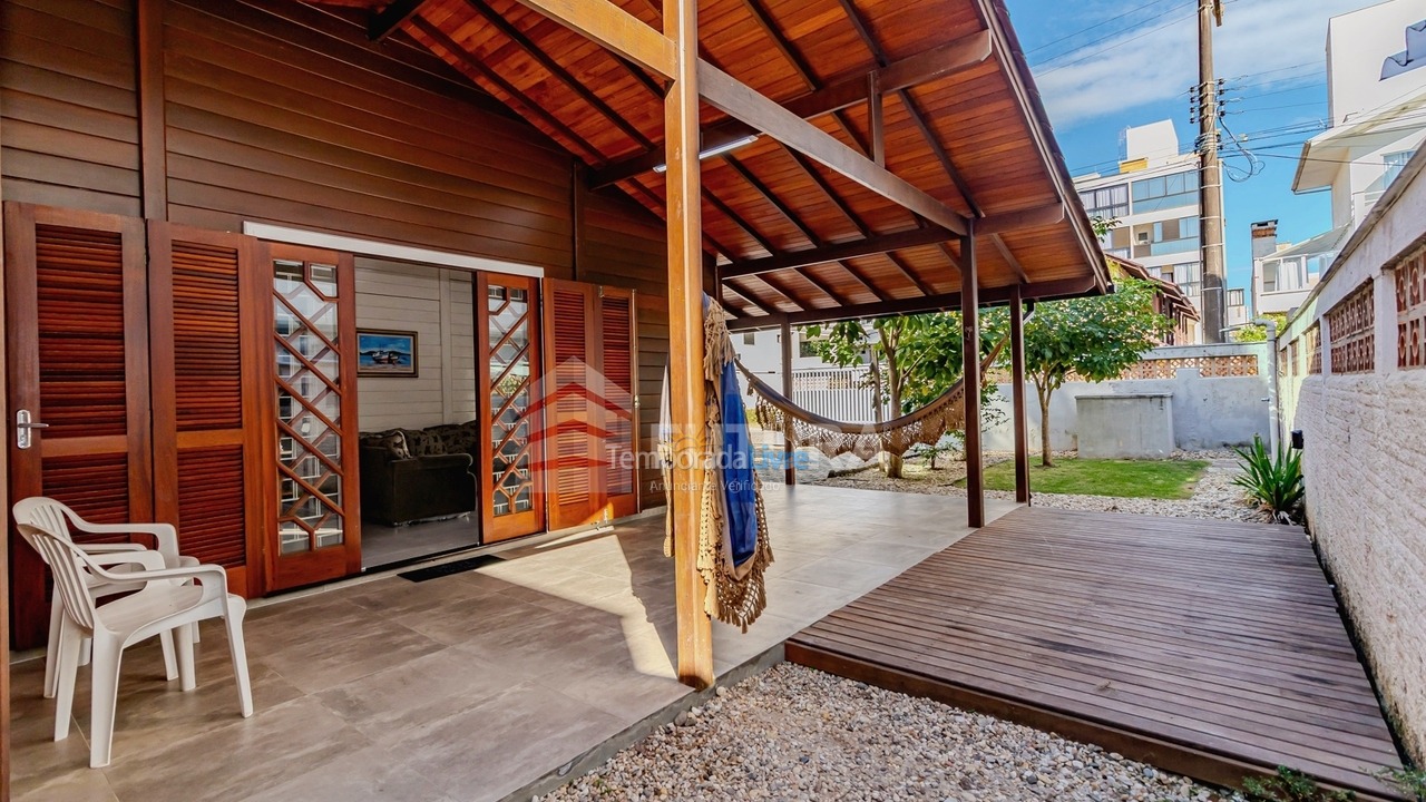 Casa para alquiler de vacaciones em Bombinhas (Mariscal)