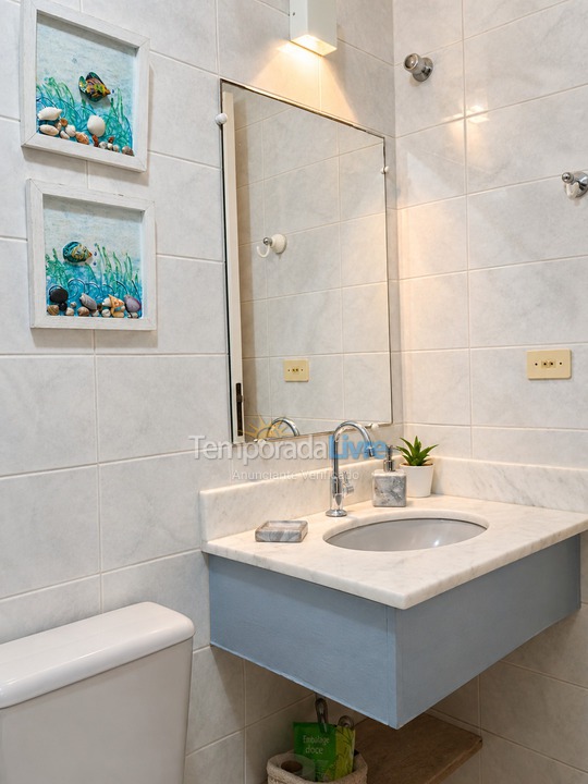 Apartamento para aluguel de temporada em Guarujá (Praia do Tombo)
