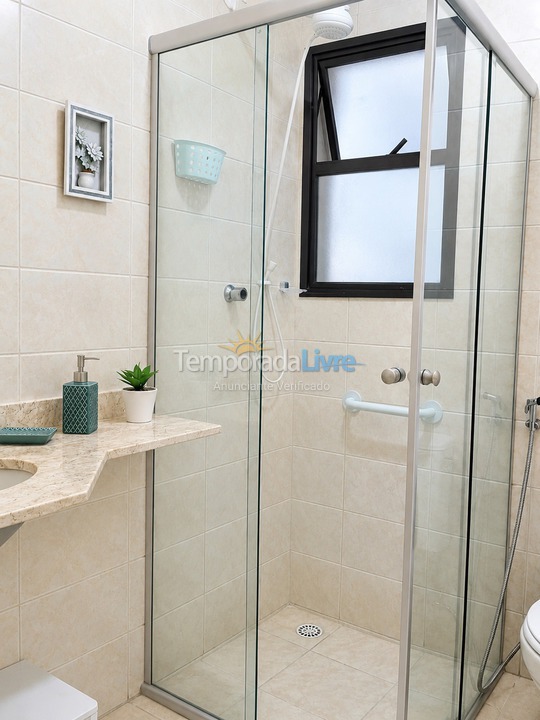 Apartamento para aluguel de temporada em Guarujá (Praia do Tombo)