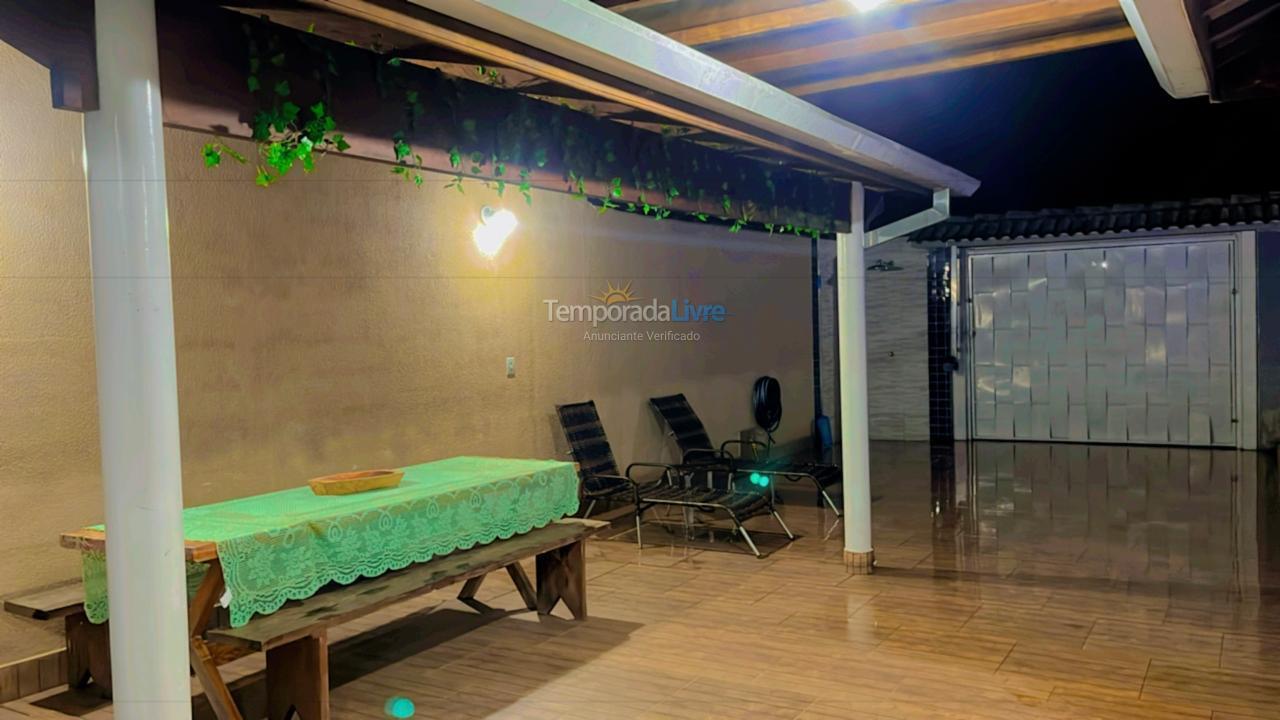 Casa para aluguel de temporada em Ubatuba (Maranduba)