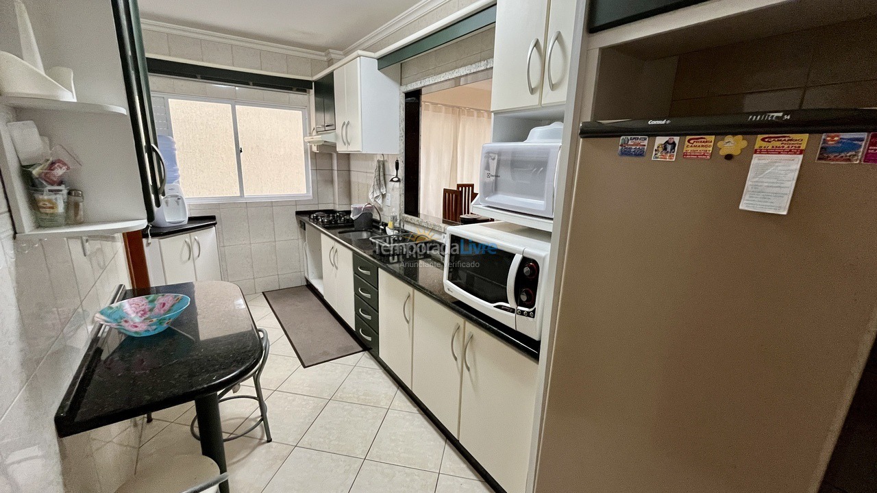 Apartamento para aluguel de temporada em Itapema (Meia Praia)
