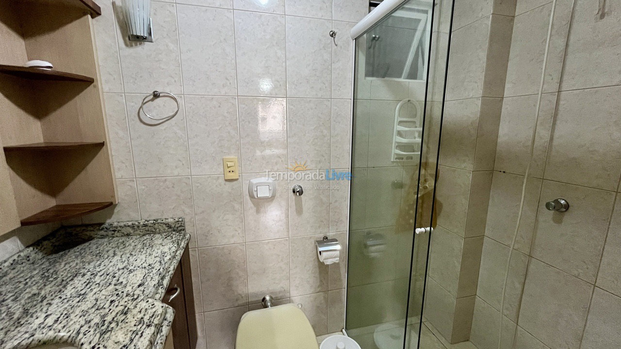 Apartamento para aluguel de temporada em Itapema (Meia Praia)