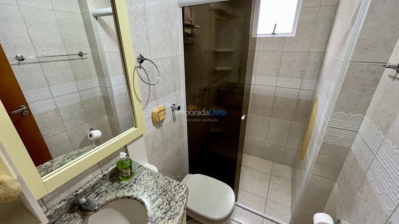 Apartamento para aluguel de temporada em Itapema (Meia Praia)