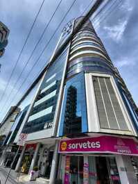 Apartamento para alugar em Itapema - Meia Praia