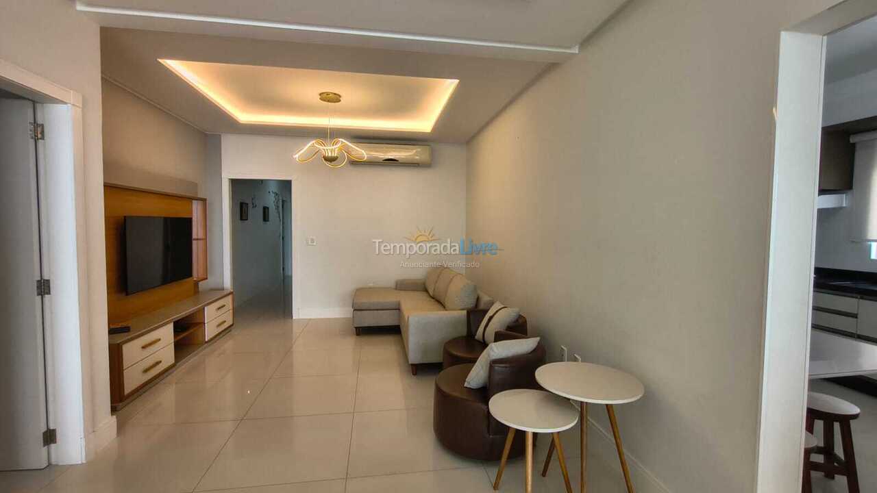 Apartamento para aluguel de temporada em Itapema (Meia Praia)