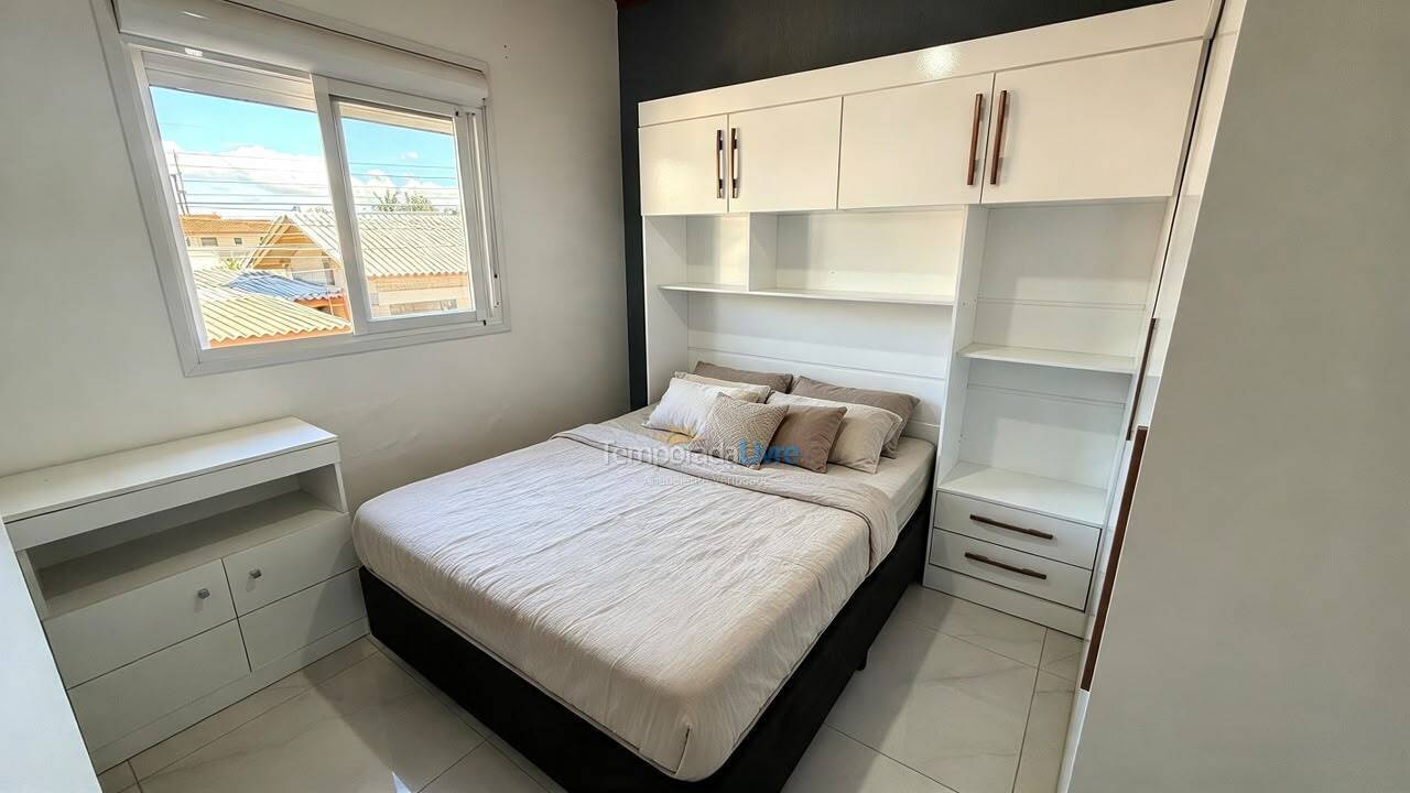 Casa para aluguel de temporada em Florianópolis (Ponta das Canas)