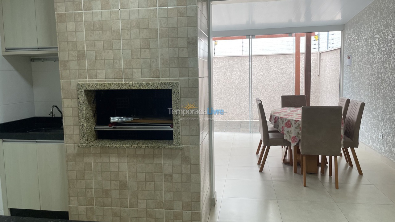 Casa para aluguel de temporada em Foz do Iguaçu (Vila A)