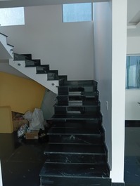 Casa alto padrão praia das palmeiras 4 dor. piscina ar