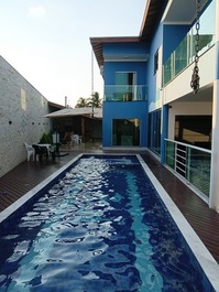 Casa alto padrão praia das palmeiras 4 dor. piscina ar
