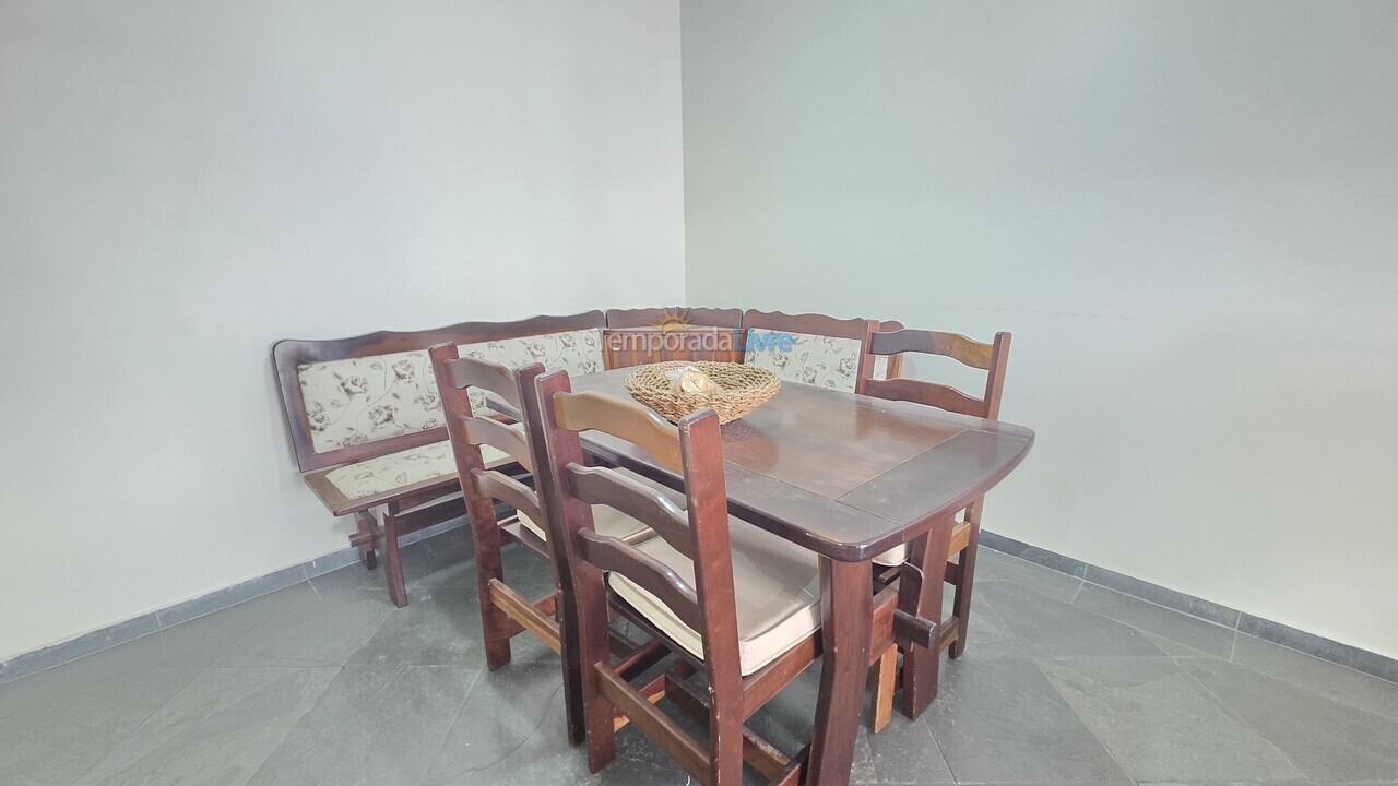 Apartment for vacation rental in Guarujá (Pitangueiras)