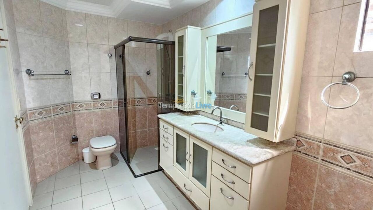 Apartamento para alquiler de vacaciones em Itapema (Meia Praia)