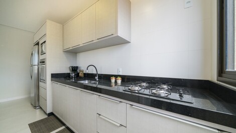 289 - apartamentos com 3 suítes em Bombinhas