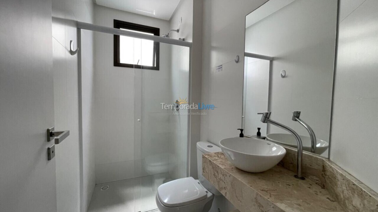 Apartamento para aluguel de temporada em Bombinhas (Praia de Bombinhas)
