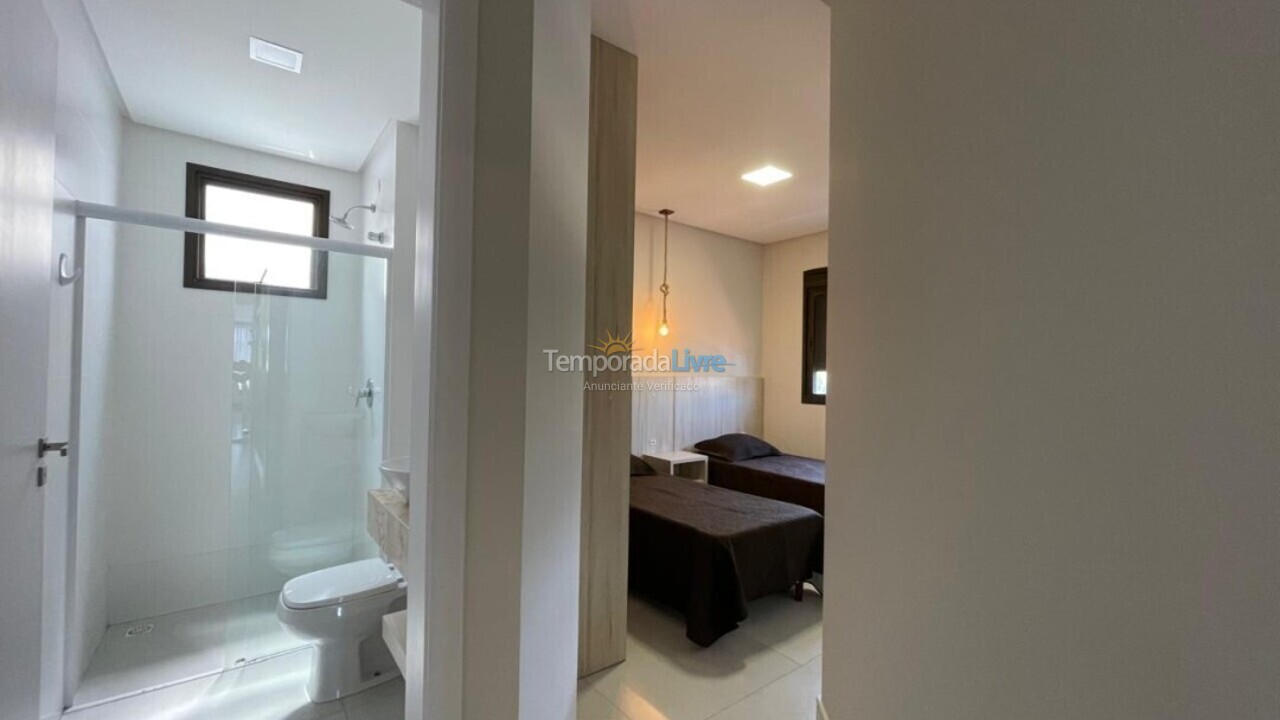 Apartamento para aluguel de temporada em Bombinhas (Praia de Bombinhas)