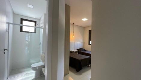 289 - apartamentos com 3 suítes em Bombinhas