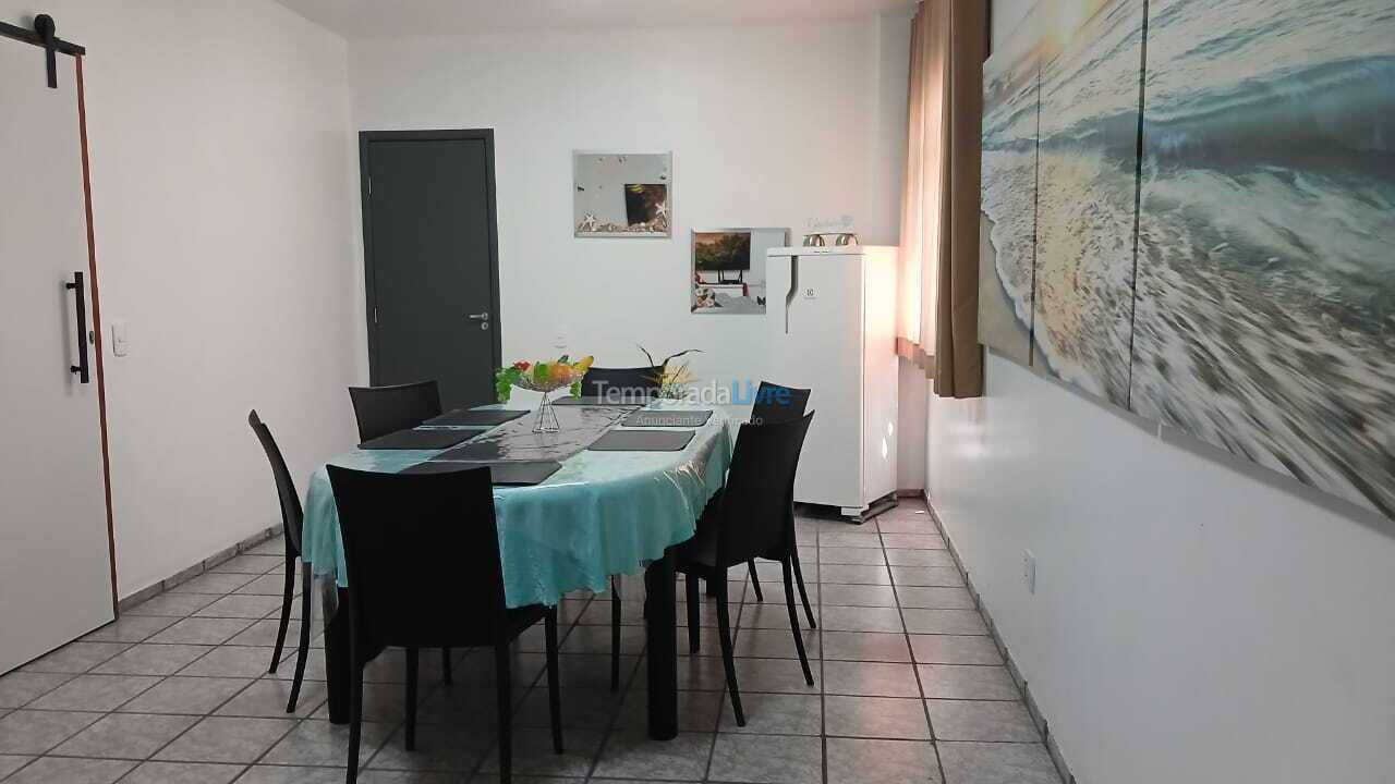 Apartamento para aluguel de temporada em Guarapari (Praia do Morro)