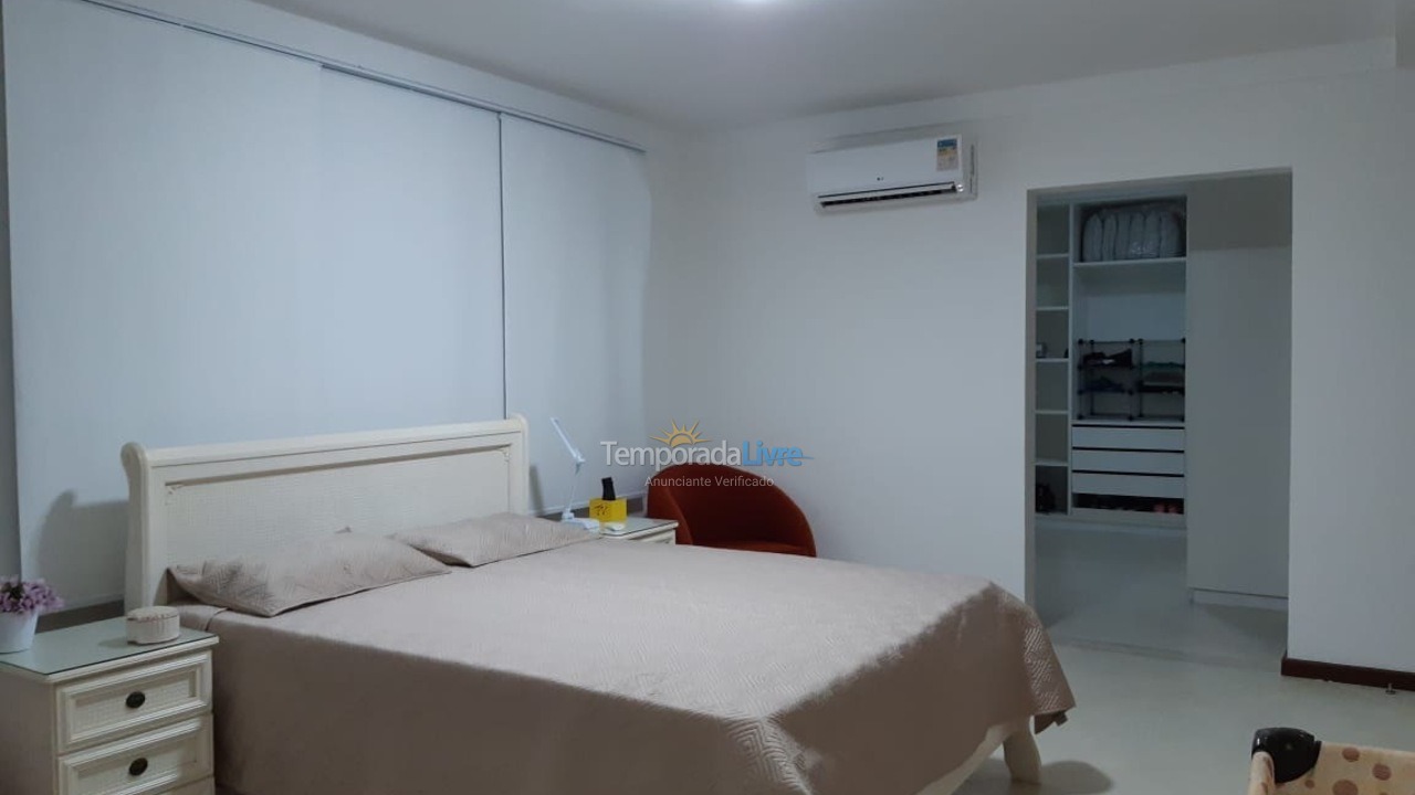 Casa para aluguel de temporada em Camaçari (Praia de Guarajuba)