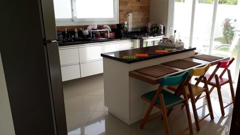 Casa de praia de luxo guarajuba paraiso dos lagos