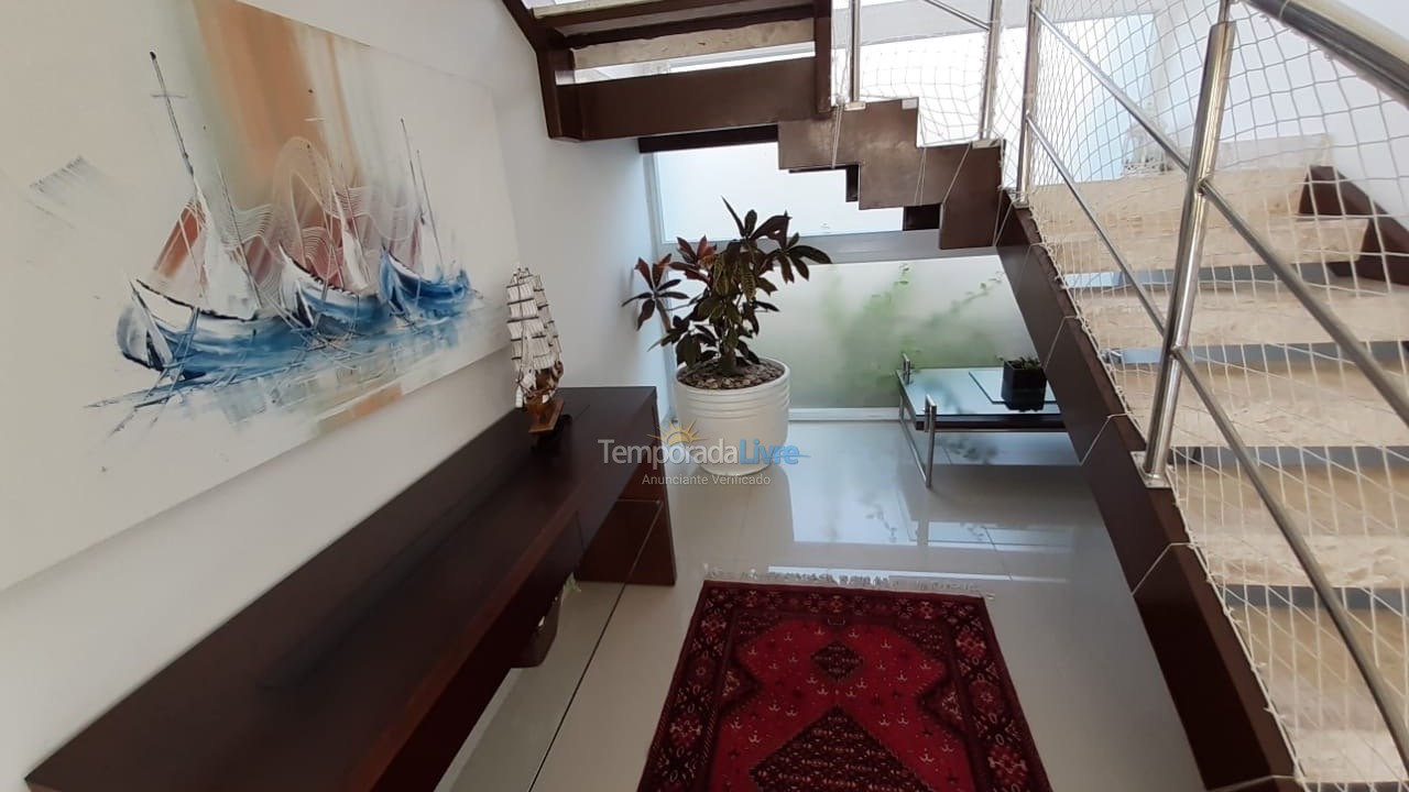 Casa para aluguel de temporada em Camaçari (Praia de Guarajuba)