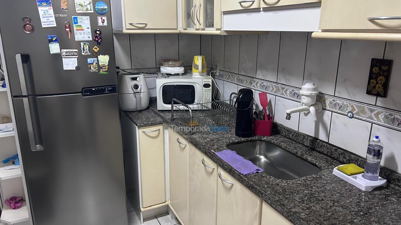 Apartamento para aluguel de temporada em Itapema (Centro)